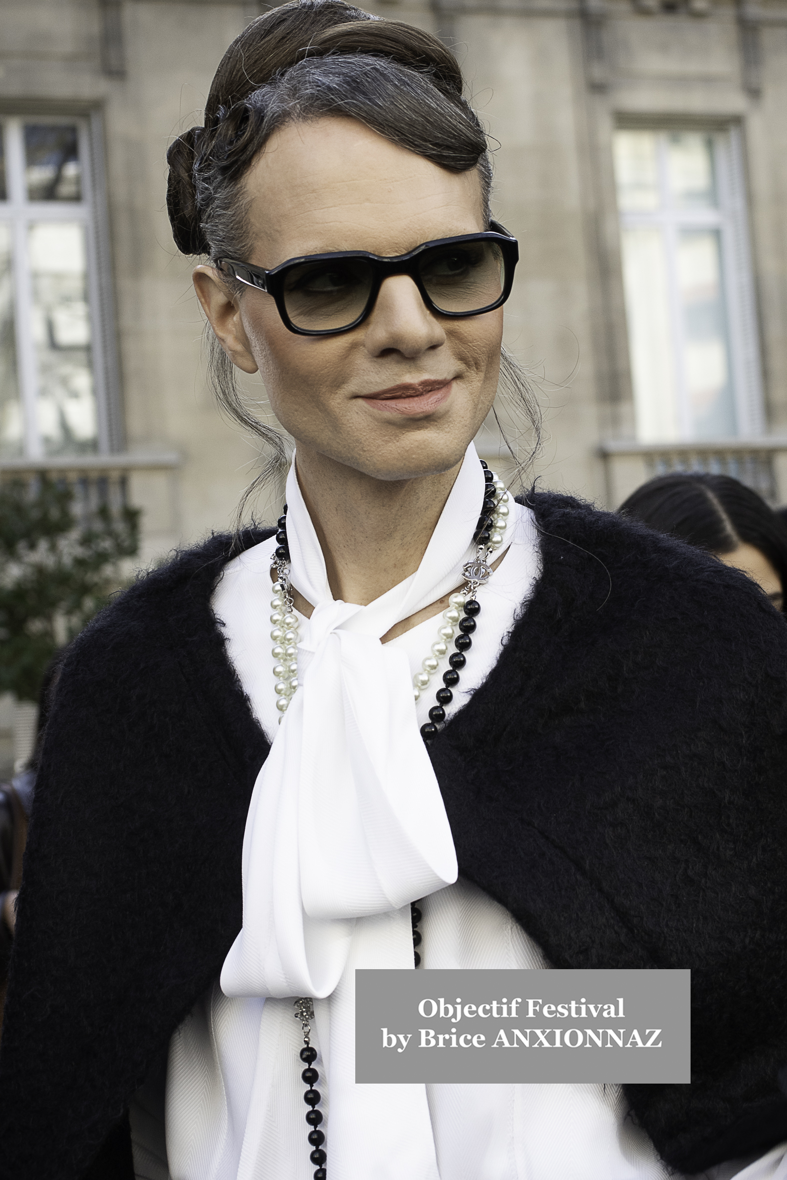 Photo streetstyle de Leonie Hanne - Streetstyle photos of guest arrivals at the Nina Ricci show lors du défilé Nina Ricci Spring 2025 à Streetstyle-photos-of-guest-arrivals-at-the-Nina-Ricci-show, Paris Fashion Week le 7 March 2025 par Brice ANXIONNAZ (Objectif Festival)